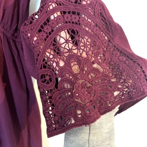 Tobi Remember My Name Surplice Flowy Crochet Romper - Picture 7 of 11